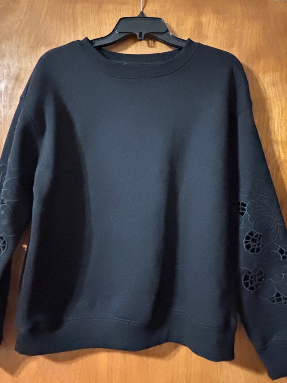 Bailey 44 Black Pullover Sweatshirt with Floral Cutwork Sleeves Sz M